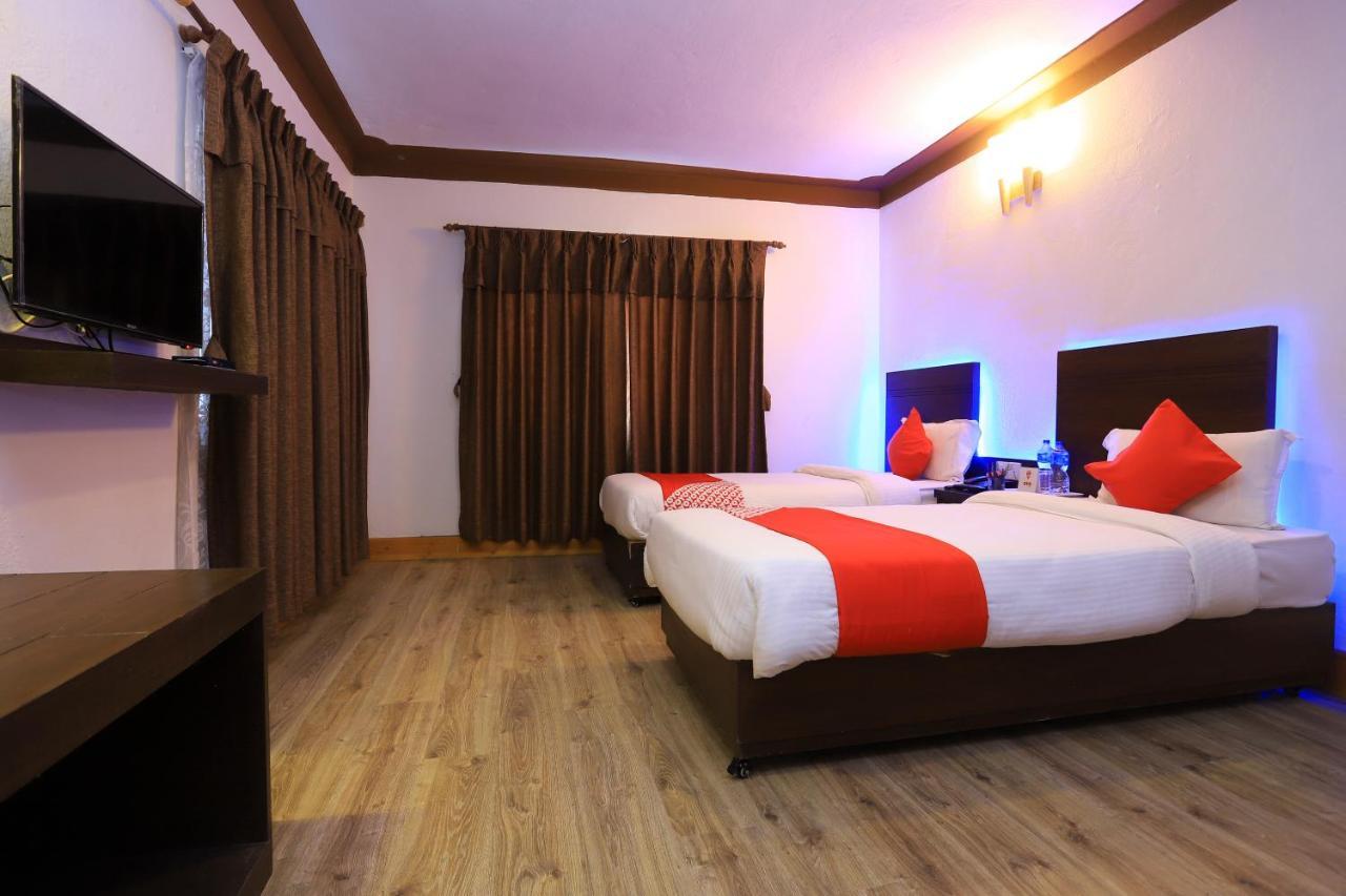 Oyo 591 Hotel Blue Moon Dharampur Екстер'єр фото