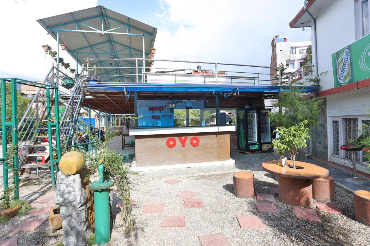 Oyo 591 Hotel Blue Moon Dharampur Екстер'єр фото